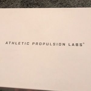 APL ascend workout sneaker